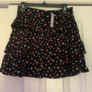 NWT Francesca’s Lily Star Floral Print 3 Layer Ruffle Skirt       Size Medium
